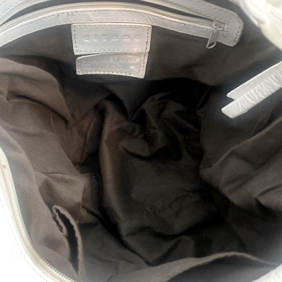 Ditmo White Leather Embroidered Tassel Fringe Shoulder Bag - Picture 9 of 15